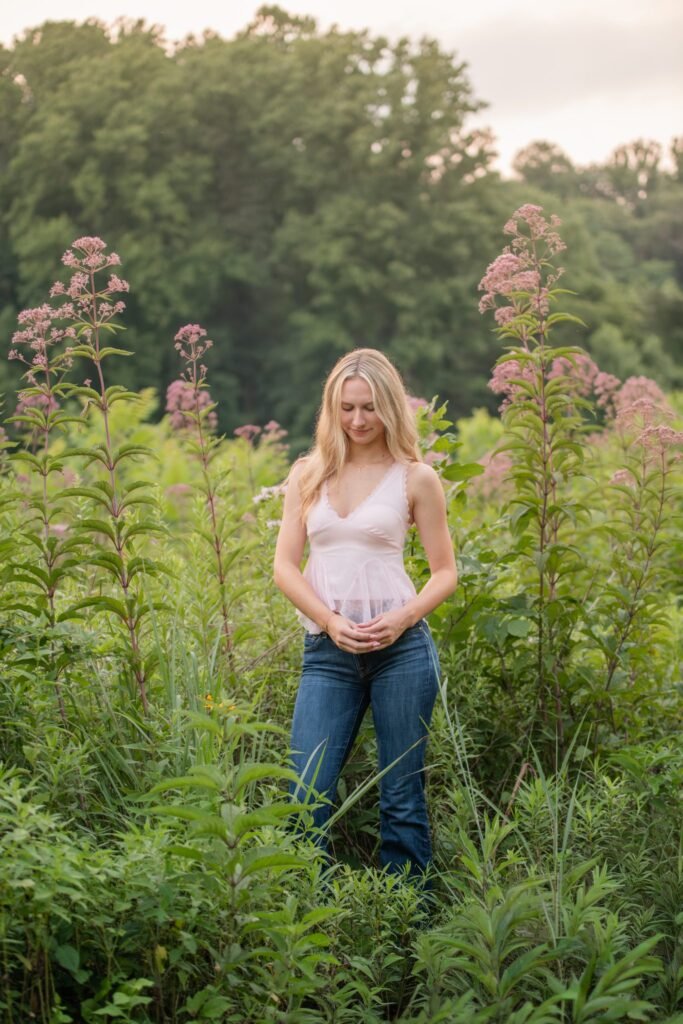 Middle Creek senior portraits, Ephrata High School senior in a wildflower field