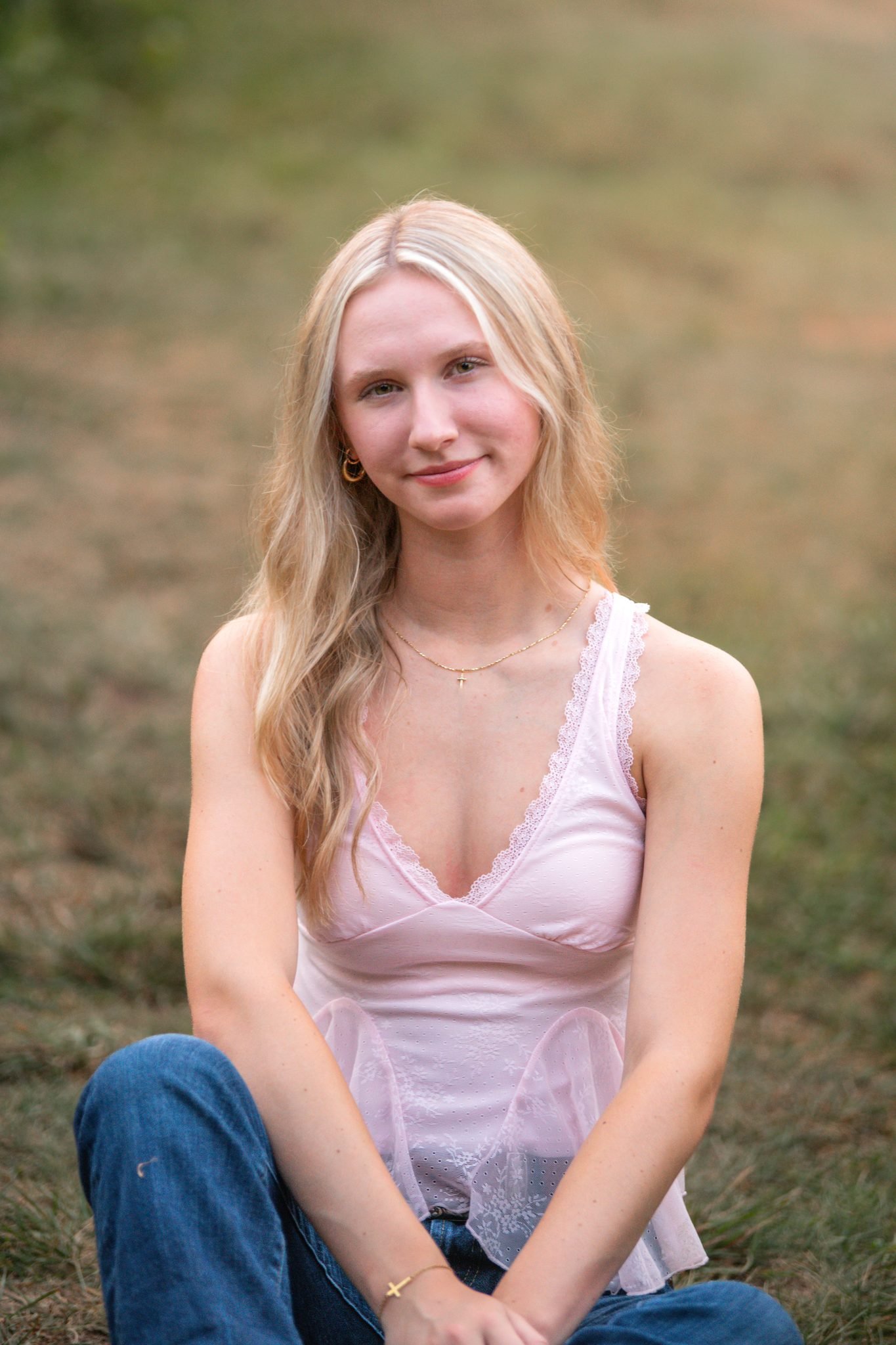 Senior portraits Ephrata PA, Jaelynn in a pink top at golden hour